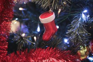 クリスマス前　プレゼント　渡す